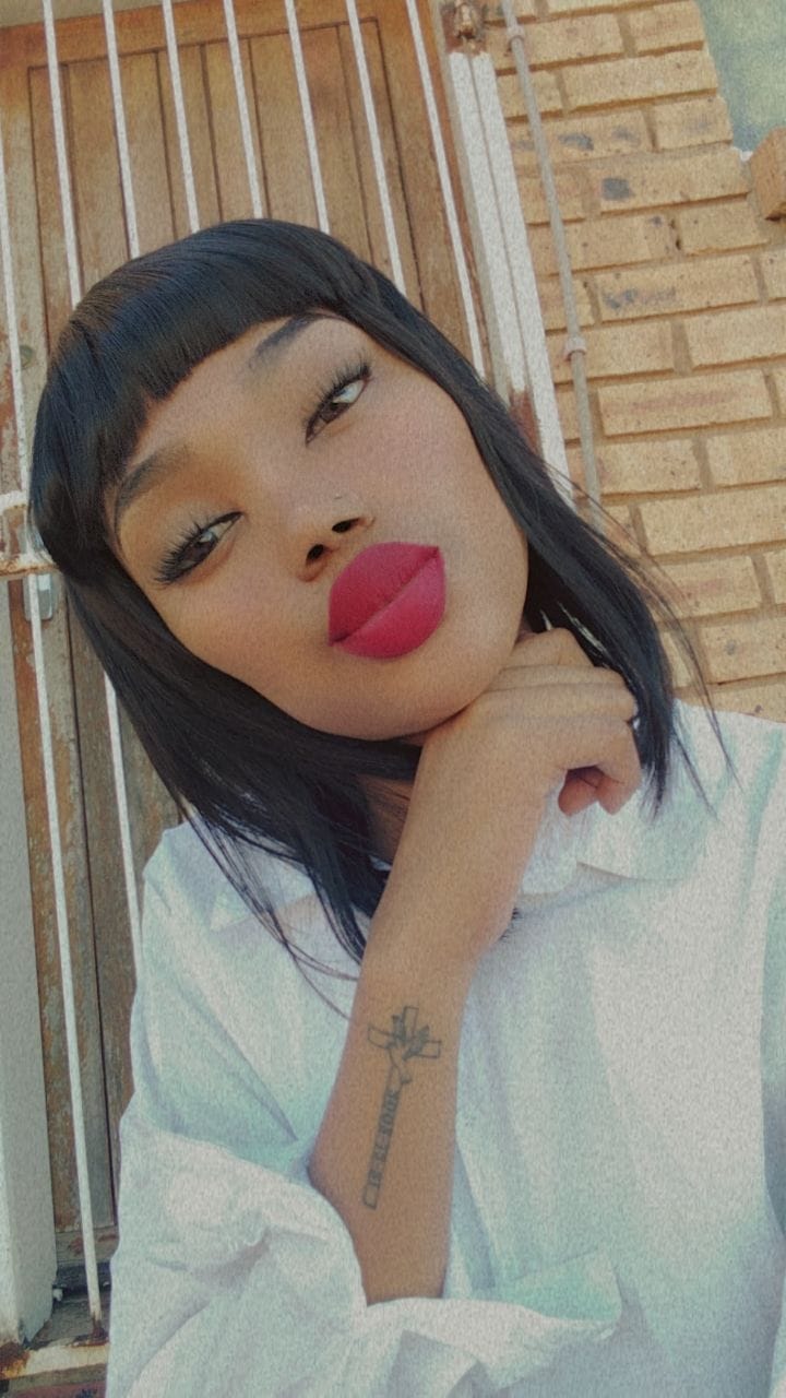 Customer photo review of NALEDI - Brazilian Fringe Bob