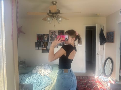 Customer photo review of V neck hollow out knotted short sleeve low cut backless crop top y2k 90s Revival Techno Fashion