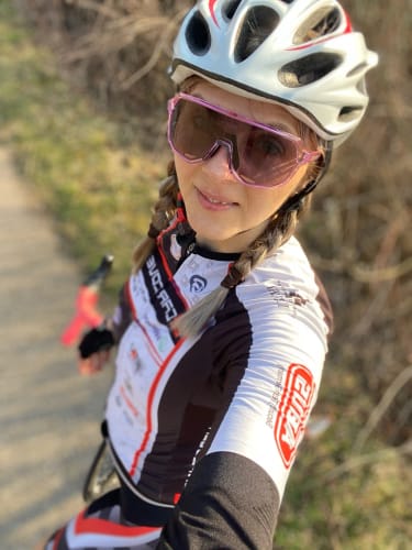 Customer photo review of Ultimate Versatility: TR-90 Photochromic Sports Sunglasses (31g)