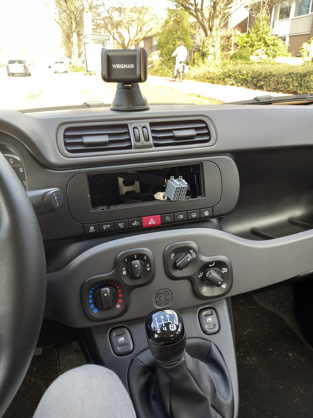 Customer photo review of Wegman Telefoonhouder Met Zuignap - Dashboard en autoruit