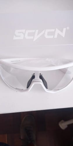 Customer photo review of Ultimate Versatility: TR-90 Photochromic Sports Sunglasses (31g)