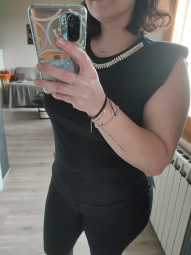 Customer photo review of T-shirt Necklace brilliant