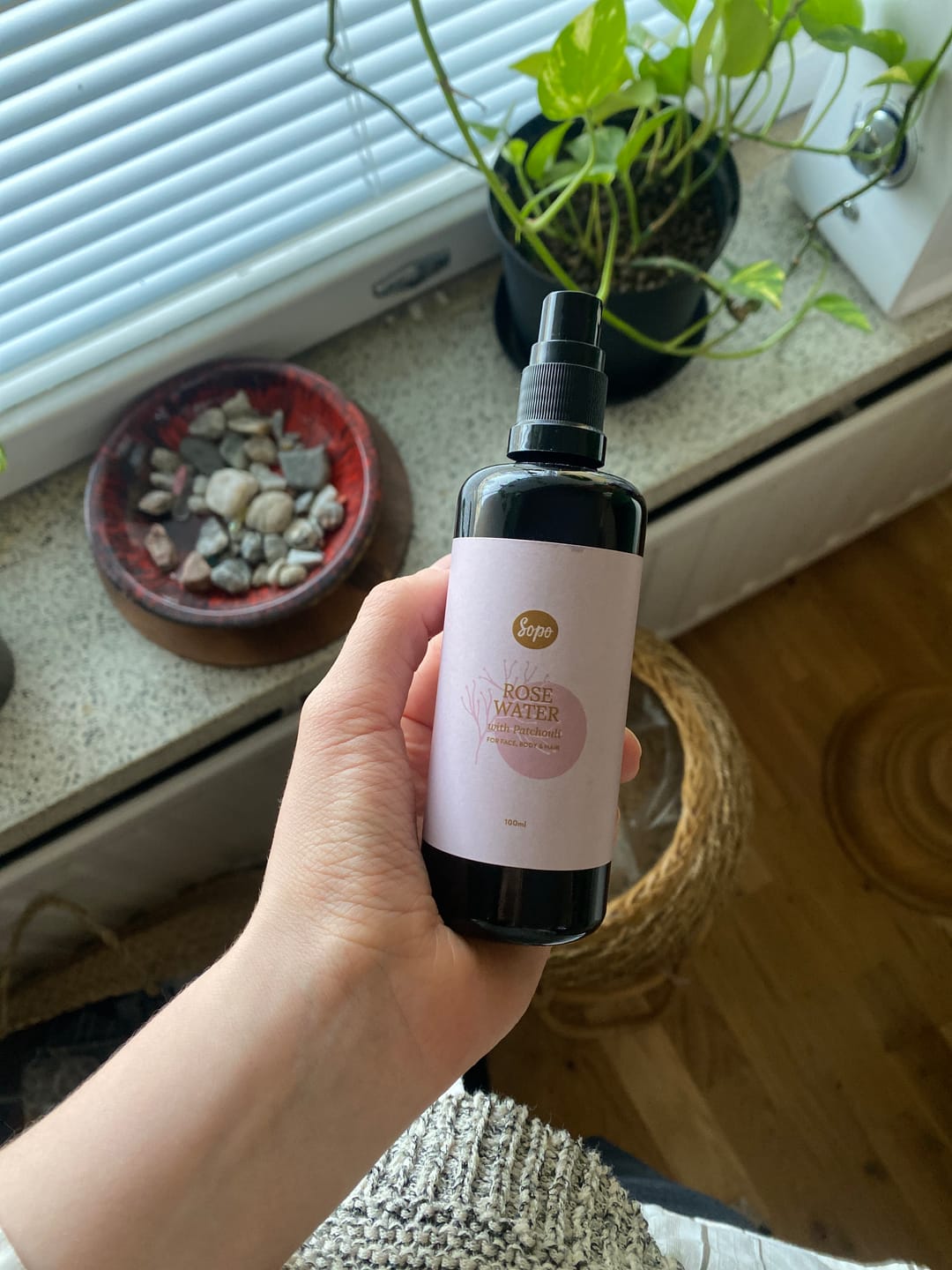 Customer photo review of Sielunsiskojen Patsuli-Ruusuvesi