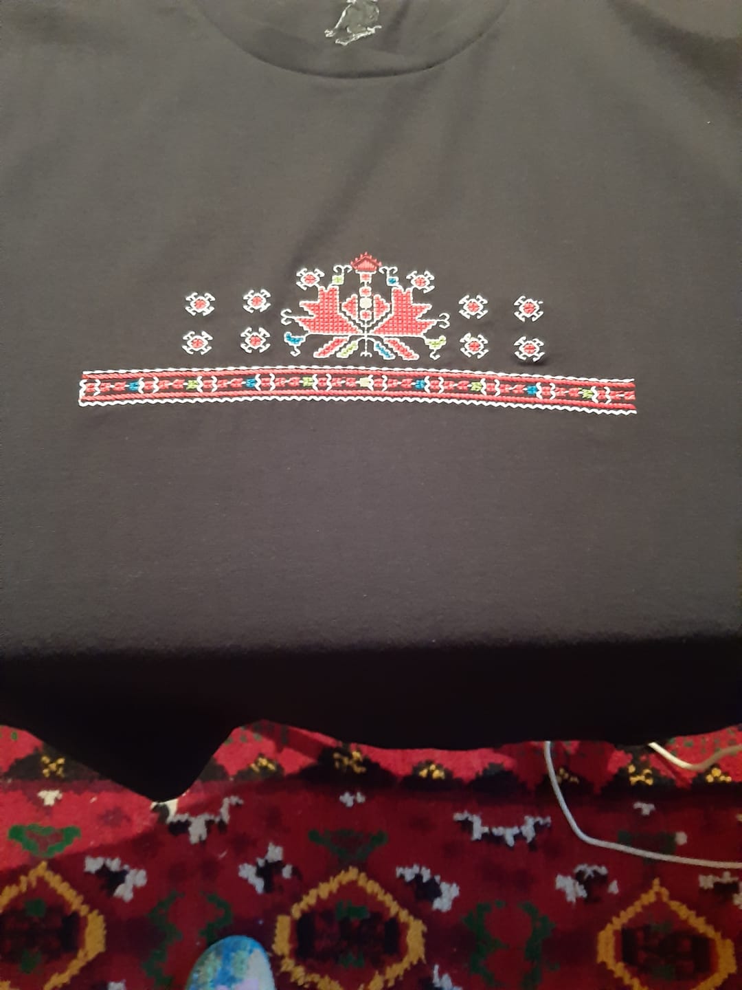 Customer photo review of Тениска "Аз съм"