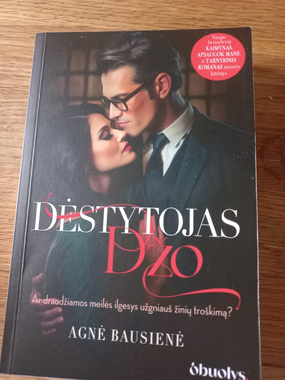 Customer photo review of Dėstytojas Džo: ar studentės ir dėstytojo meilė gali gyvuoti? O galbūt karšti jausmai galingesni už viską?