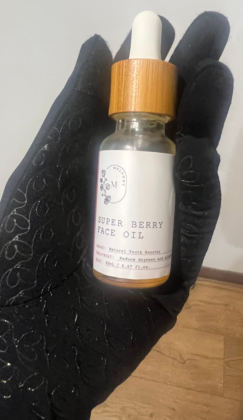 Customer photo review of Super Berry Face Oil