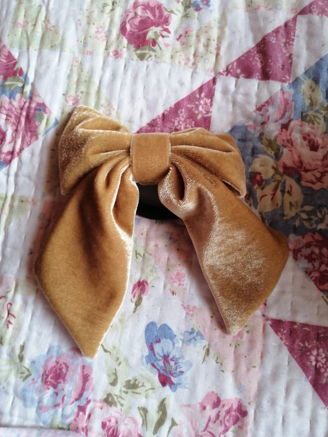 Customer photo review of MOÑO - MINI LARGE VELVET BOWS