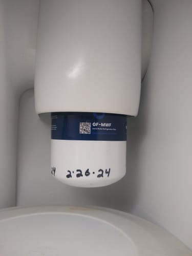 Customer photo review of MWF, GWF, MWFP Replacement Water Filter by Glacier Fresh, 3-Pack