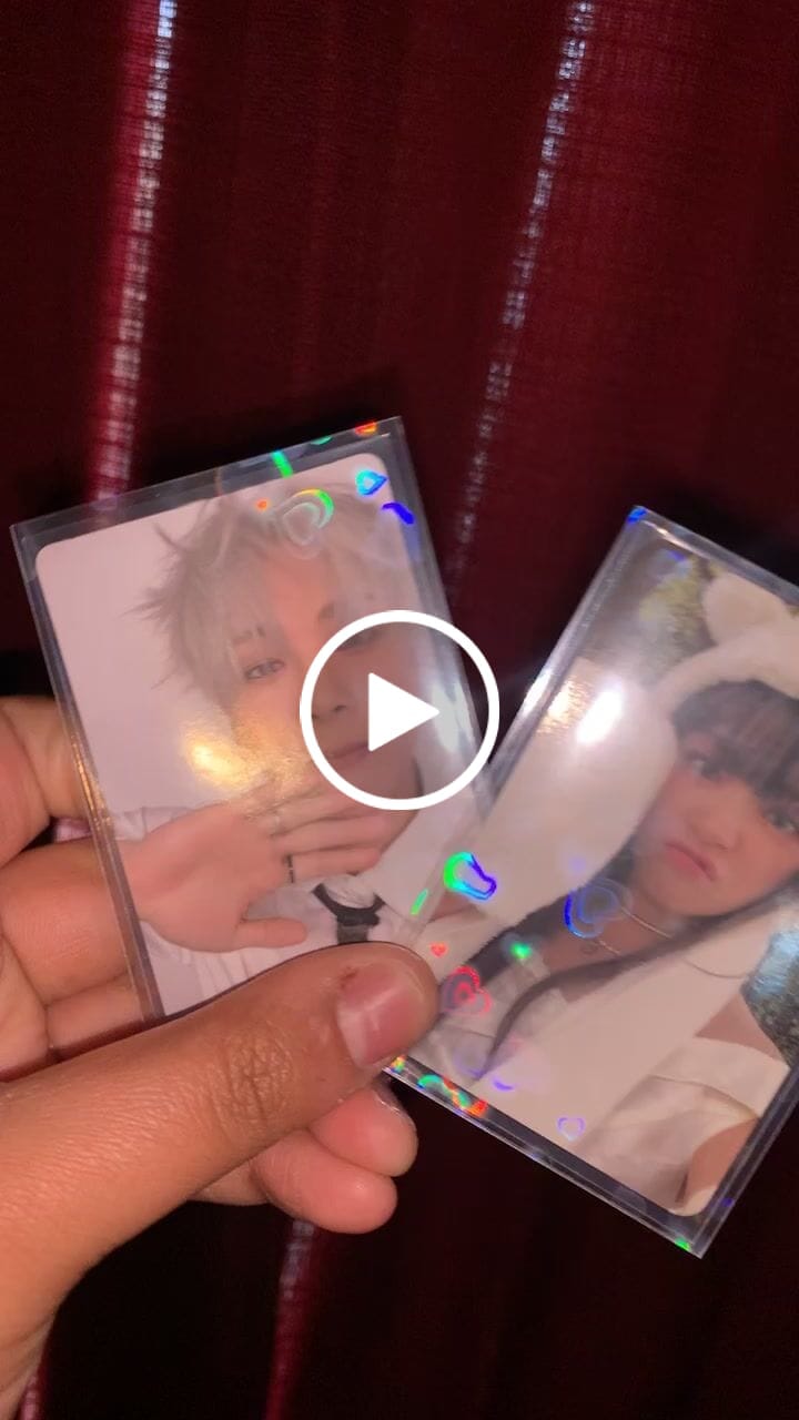 Customer video review of PREMIUM HOLOGRAPHIC PHOTOCARD SLEEVES - HEART VERSION