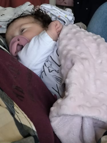 Customer photo review of Kit 2 Chupetes Rosa y Rosa Pálido Nenina & Co