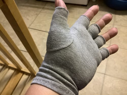Customer photo review of Premium Onecompress™ Gloves