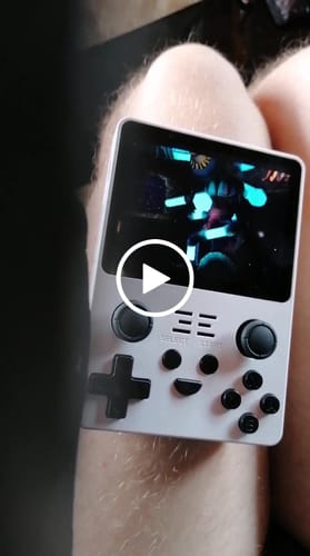 Customer video review of RetroBoy - 15'000 Games in einer Konsole