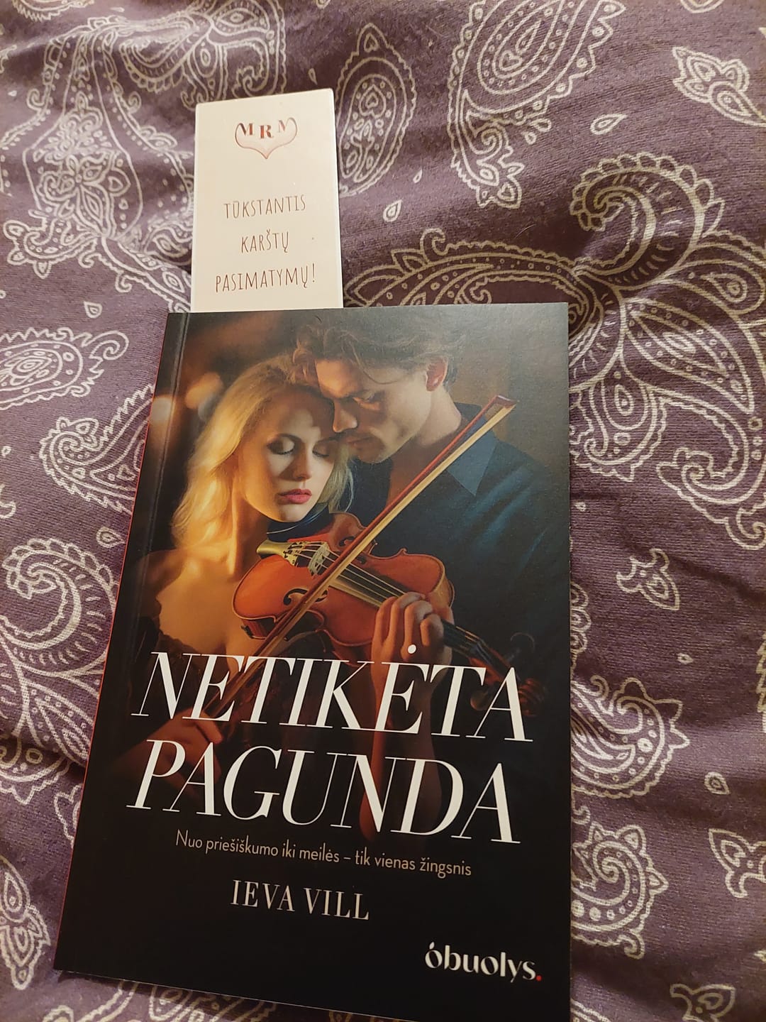 Customer photo review of Netikėta pagunda: vienas butas, dvi priešingybės