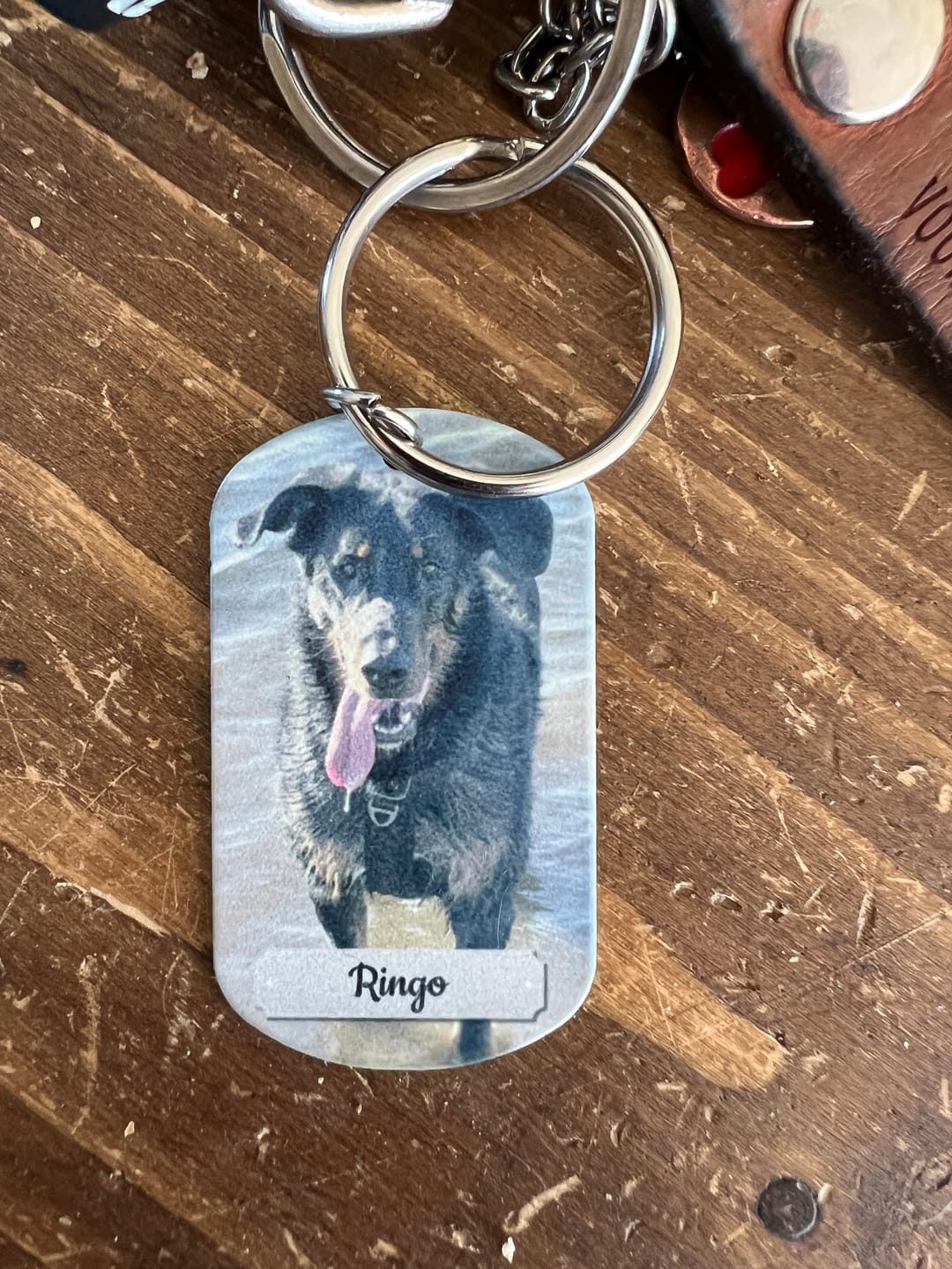 Customer photo review of Dubbele foto - Gepersonaliseerde Dog Tag sleutelhanger