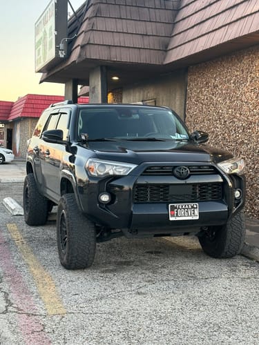 Customer photo review of Wheel Spacers 1.25" 6x5.5 to 6x5.5 Hubcentric For Toyota 4Runner Tacoma Tundra FJ Cruiser Sequoia
