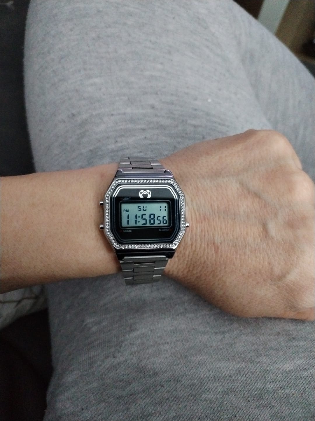 Customer photo review of Reloj Digital Vintage Brillo ~ Plata