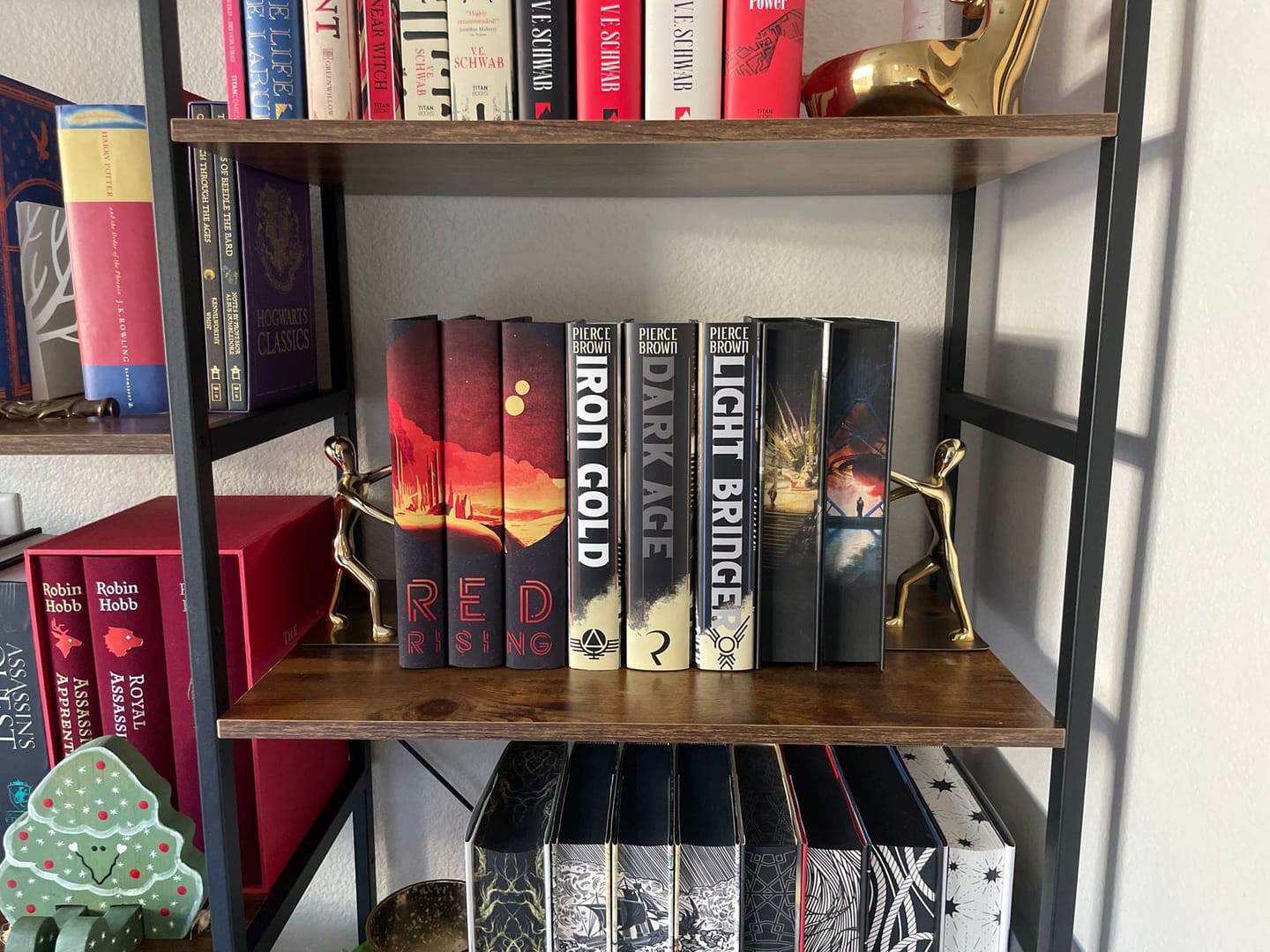 Customer photo review of Red Rising Dust Jackets