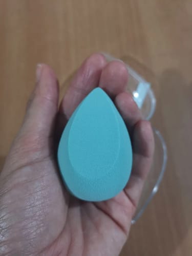 Customer photo review of O.TWO.O ULTRA SOFT MAKEUP SPONGES SET