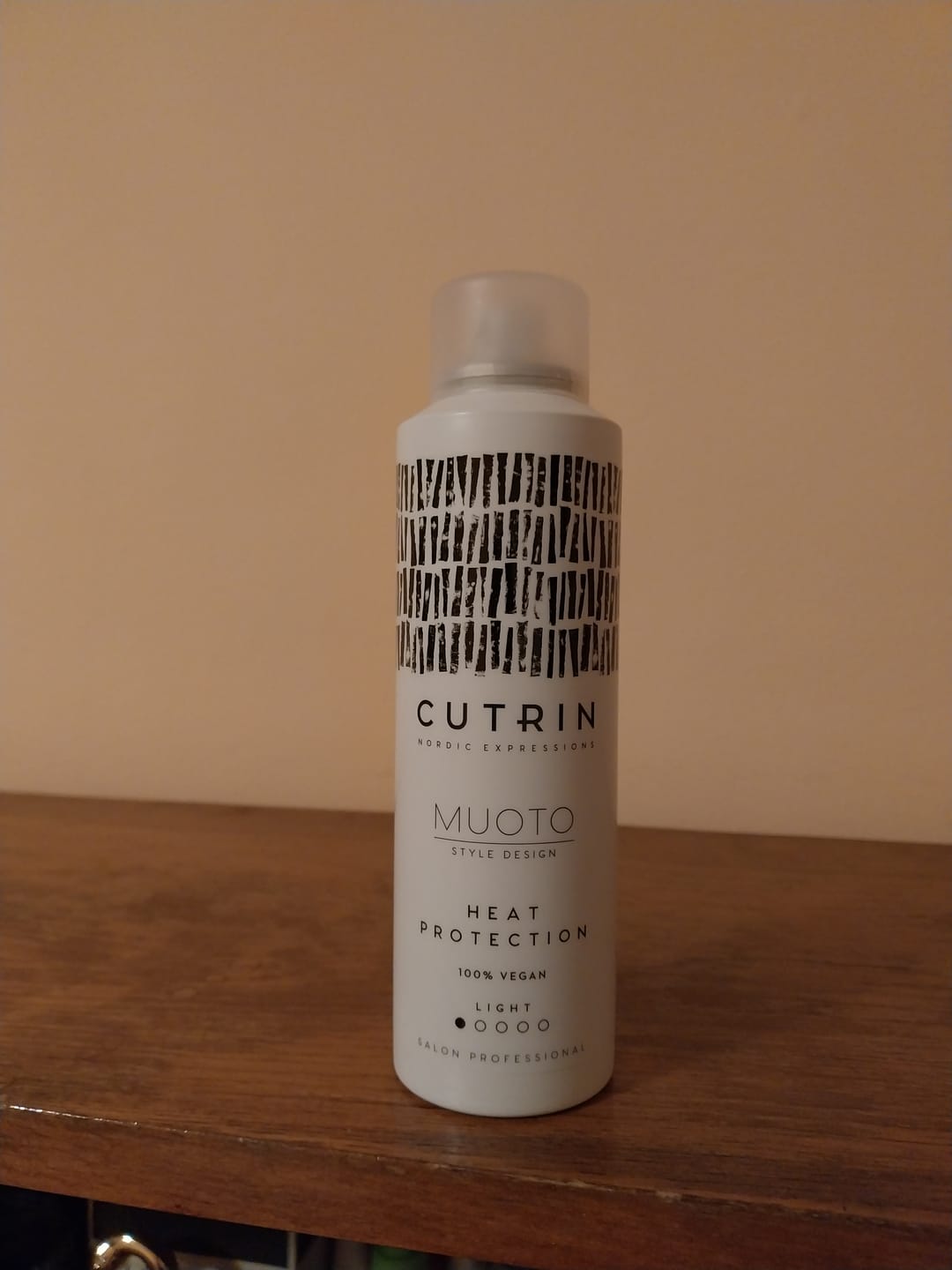 Customer photo review of Професионален термозащитен спрей-грижа за коса Cutrin Muoto