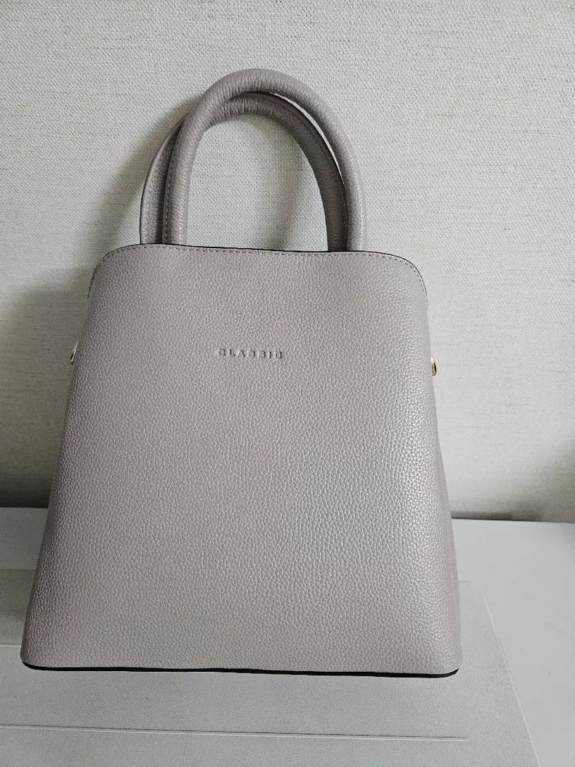 Customer photo review of Women's Casual Leather Handbag