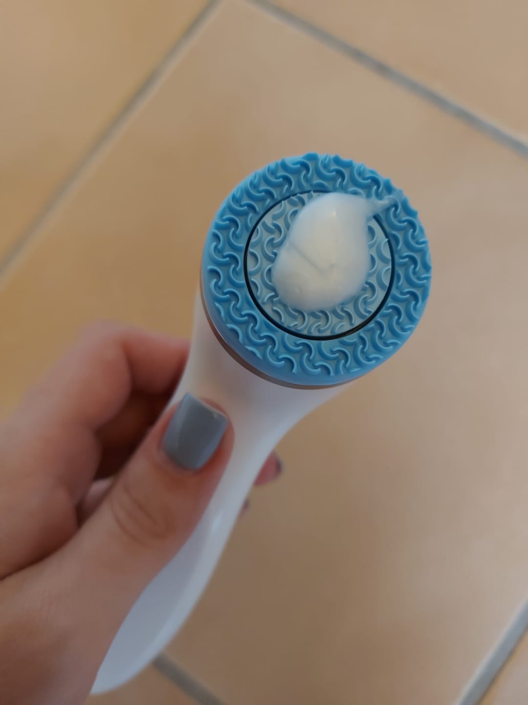 Customer photo review of LumiSpa Activating Cleanser, 5 Hauttypen
