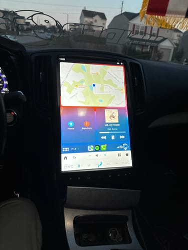 Customer photo review of Infiniti G37 2007-2013 Apple CarPlay & Android Auto Tesla-Style 14.4"