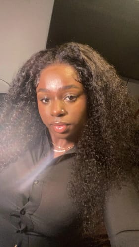 Customer photo review of Wear Go 5x5 Pre Cut Lace Closure Wig Bouncy Water Wave Glueless Wig 150%/180% Density