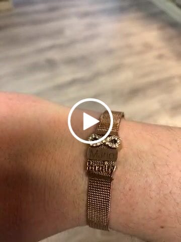 Customer video review of Mesh bracelet rosé gold luxe