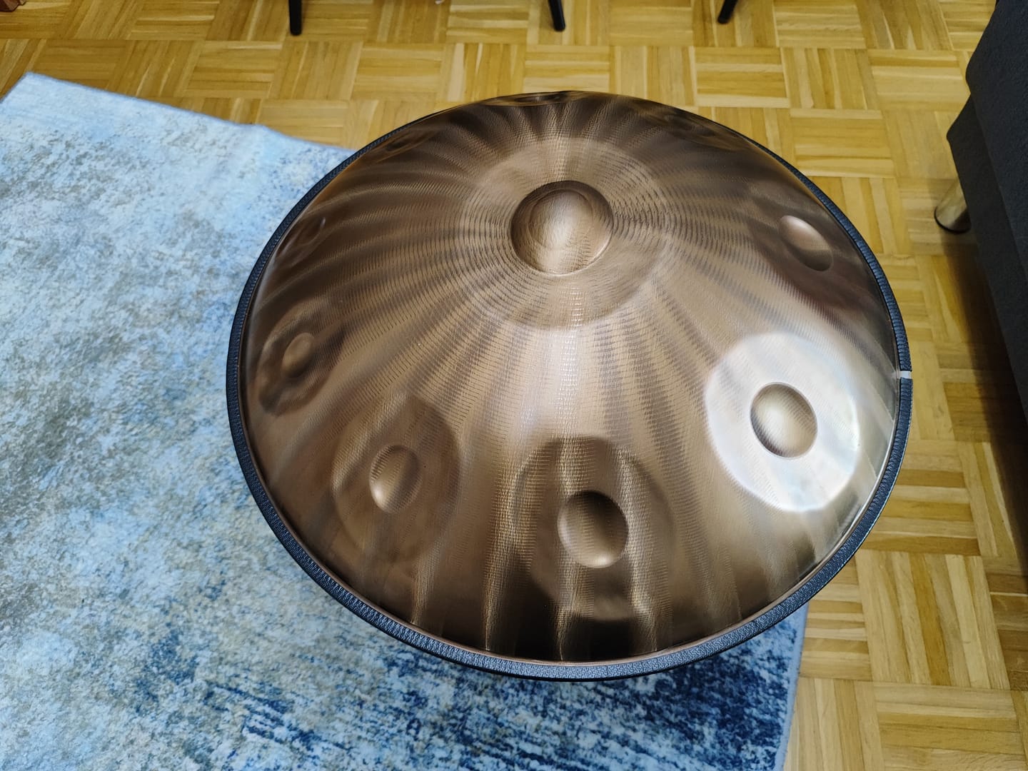 Customer photo review of Aelo Handpan D Kurd Edelstahl
