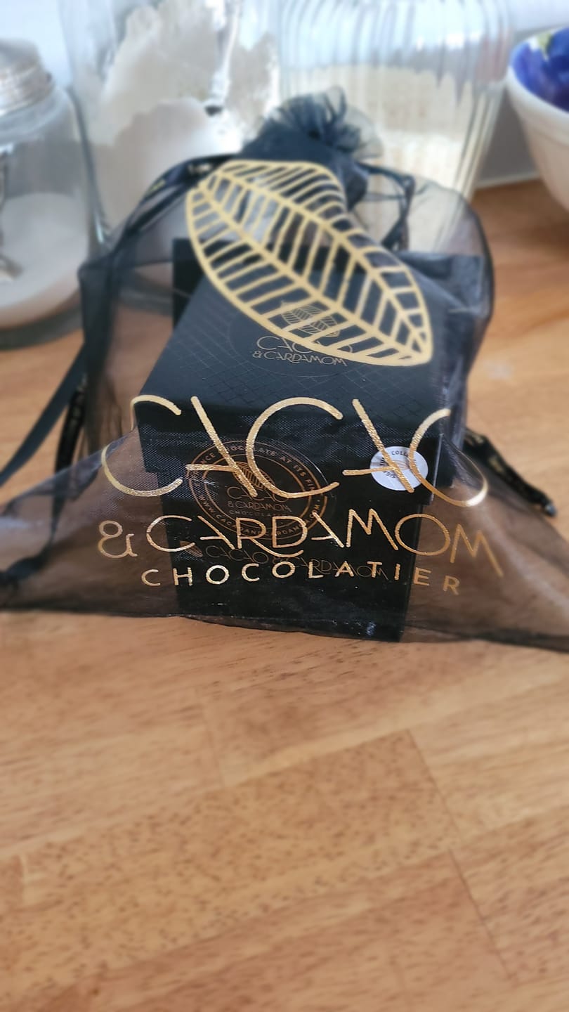 Customer photo review of Three Tier Dozen, Signature Collection