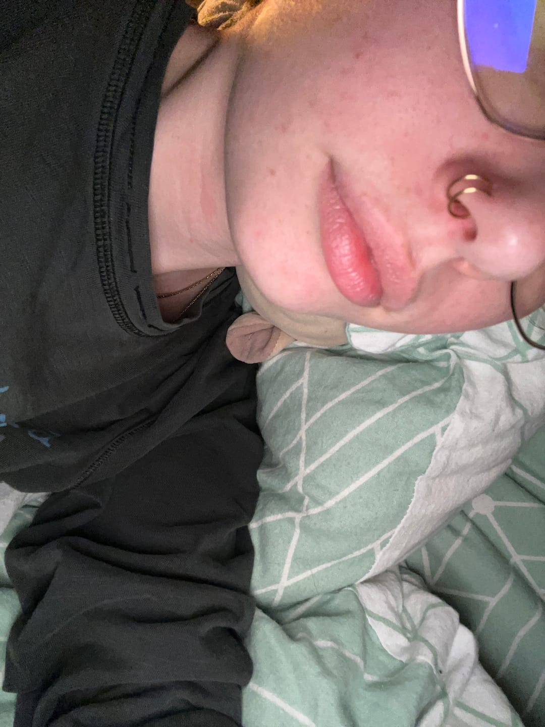 Customer photo review of Le double piercing