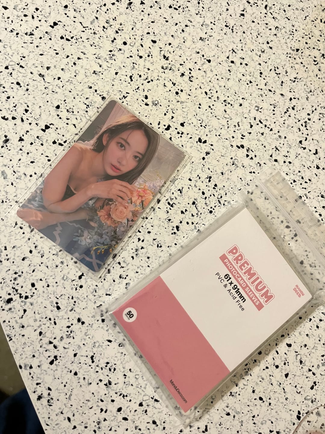 Customer photo review of PREMIUM PHOTOCARD SLEEVES - PINK VERSION (61x91MM)