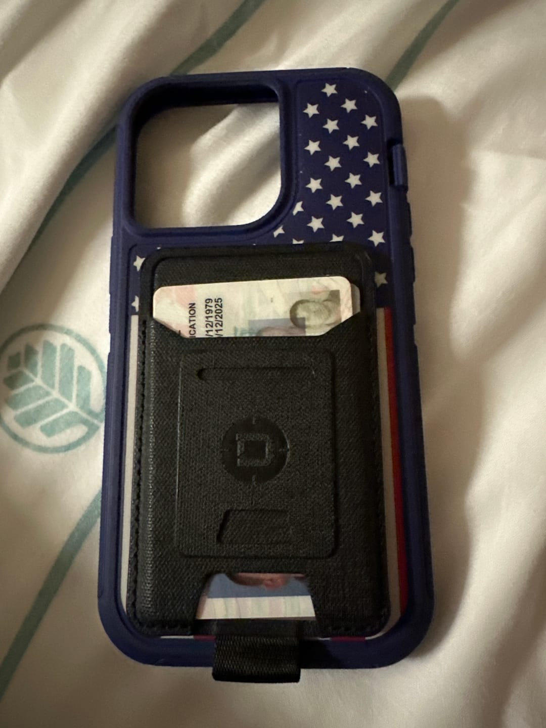 Customer photo review of S1 STEALTH™ PHONE POCKET