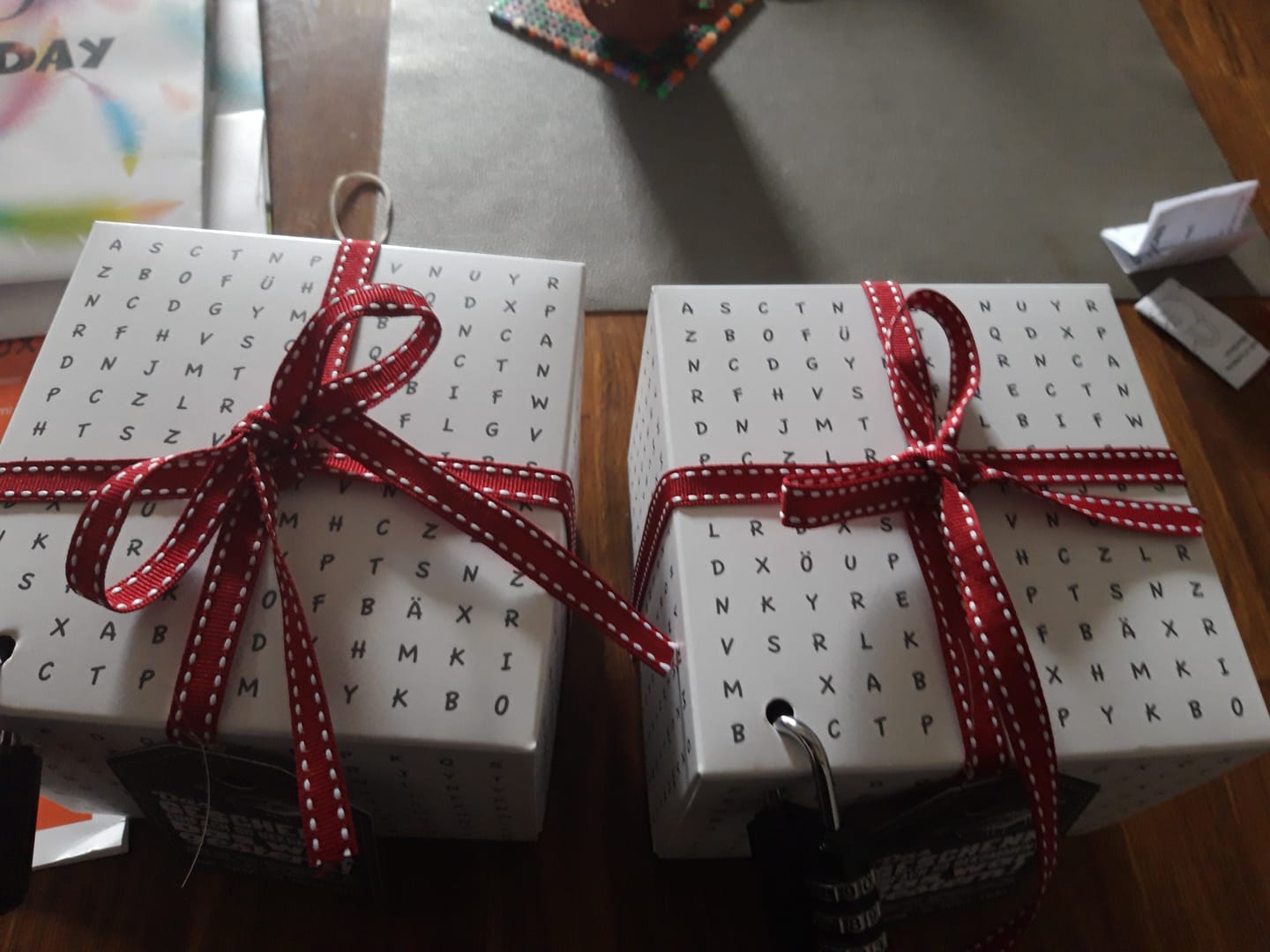Customer photo review of Rätselfaltbox Buchstaben, 12,5 cm, Weiß