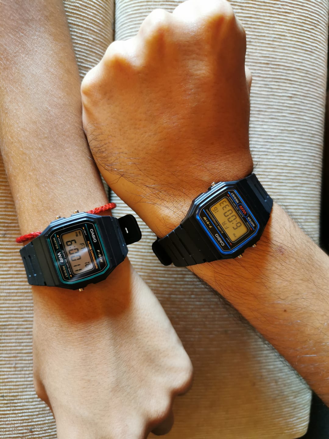 Customer photo review of Reloj Casio Vintage F-91W-3DG Clásico Líneas Verdes