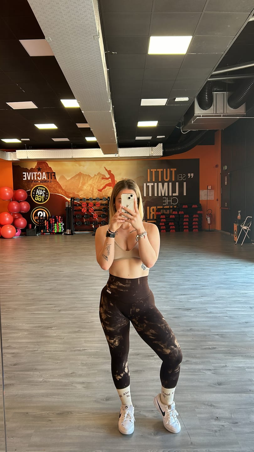 Customer photo review of Leggings Elements Terra Beige Marrone