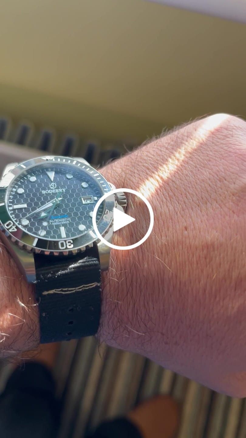 Customer video review of SEATURTLE.OCEAN(TITANIUM) - Automatic Titanium Diver Watch | Black