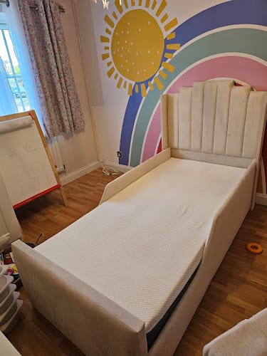 Customer photo review of Dreamcatcher Kids Chesterfield Bed