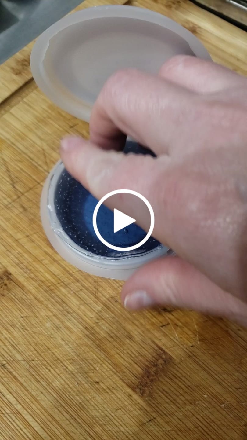 Customer video review of Savage Gel Melt- 20% off fragrance of the month