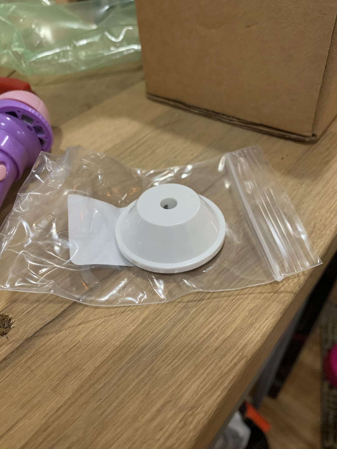 Customer photo review of Spool Cap, Singer #416465501