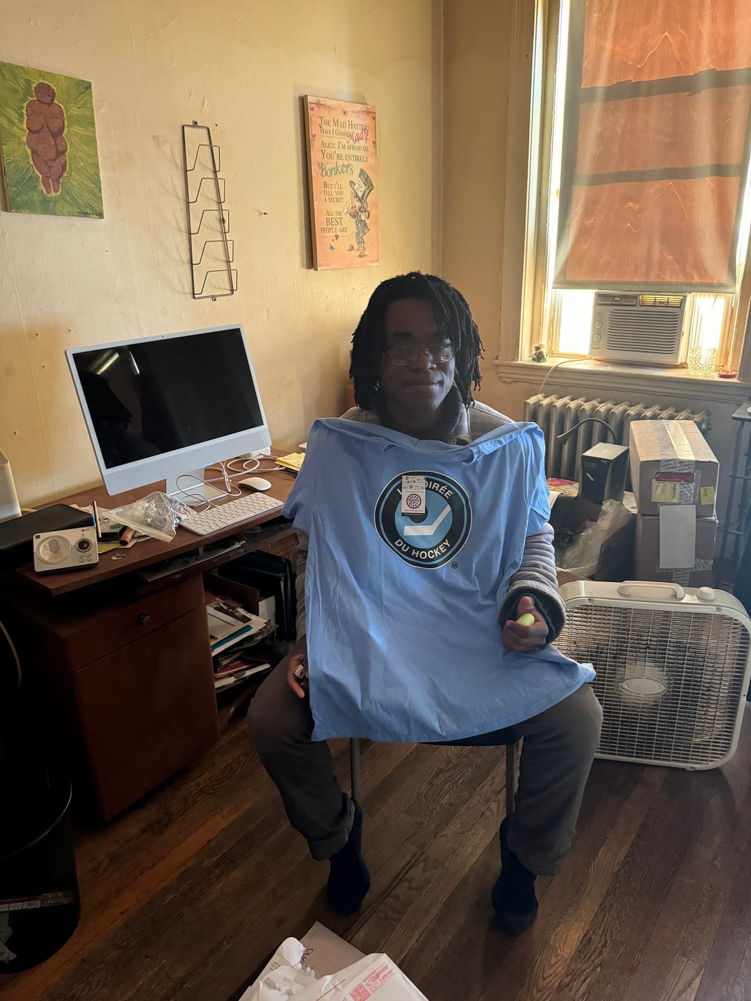 Customer photo review of La Soirée Du Hockey Logo T-Shirt