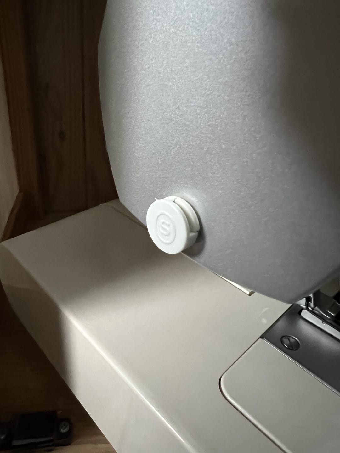 Customer photo review of Side Cutter Foot (Low Shank), Singer #555790