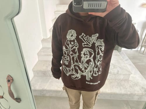 Customer photo review of Vencae™ HOODIE - Borfend