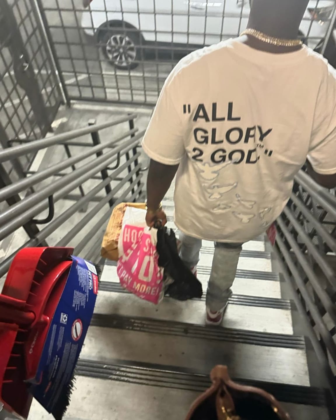 Customer photo review of Baby Blue "Flocka Doves" Tee