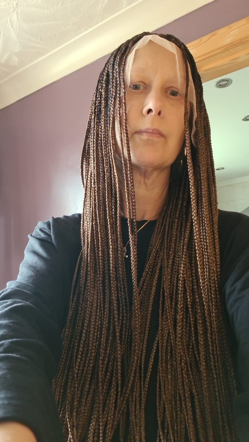 Customer photo review of Beyoncé Honey Blonde Knotless Braid Wig "Premium Swiss Full Lace"