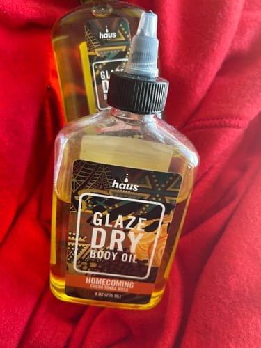 Customer photo review of HOMECOMING GLAZE DRY BODY OIL | COCOA TONKA MUSK