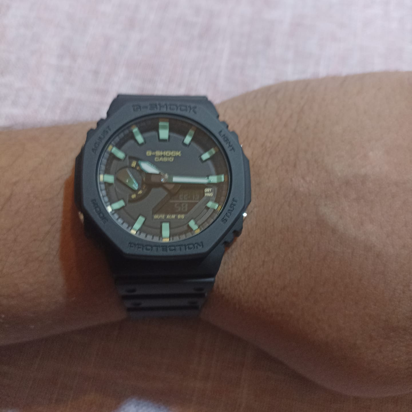 Customer photo review of Reloj Casio G-Shock "Casioak" GA-2100RC-1A Carbon Core