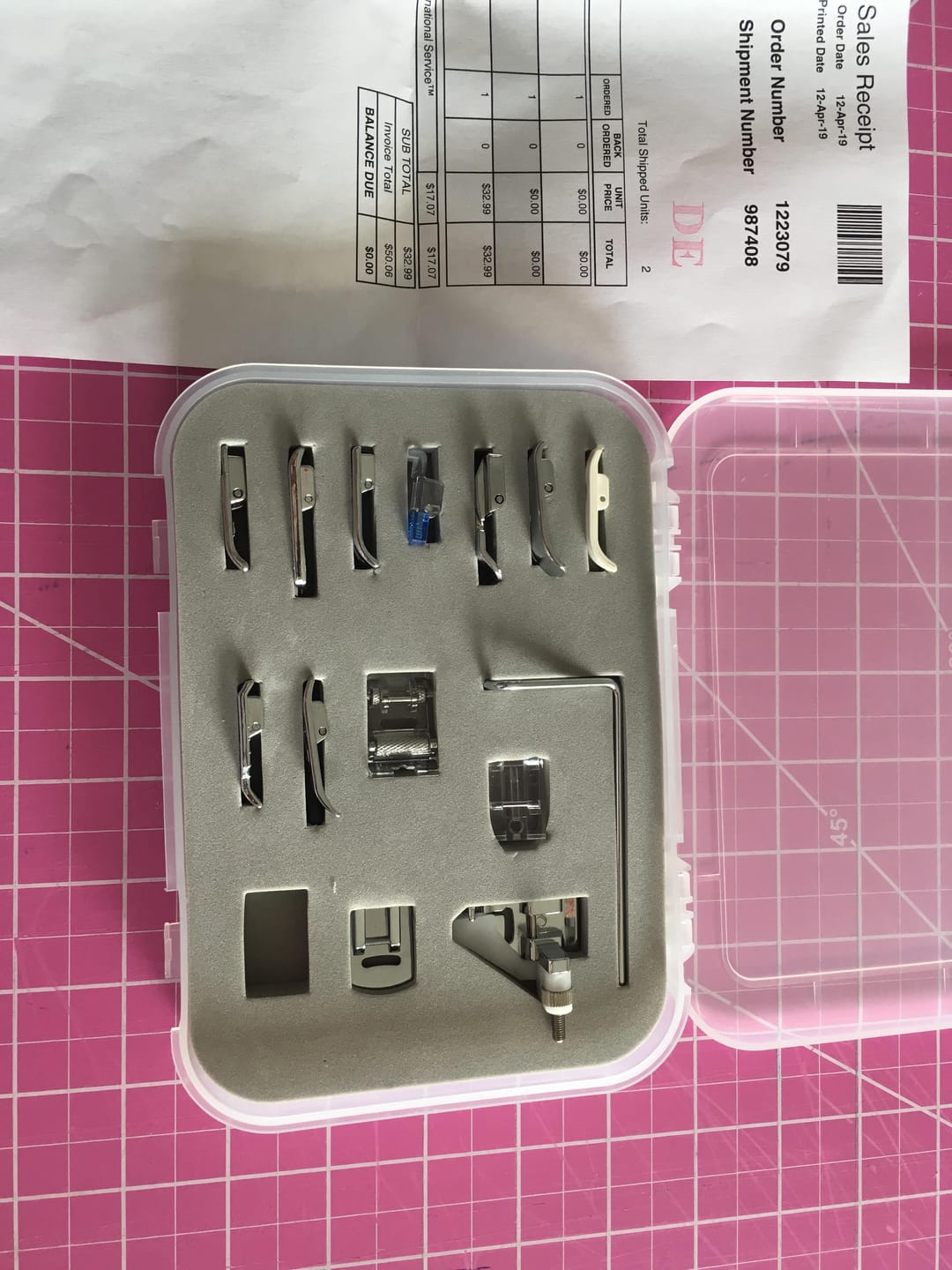 Customer photo review of Snap On 15 Piece Sewing Foot Kit