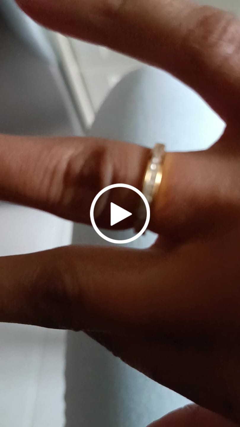 Customer video review of Anillo Zafiros