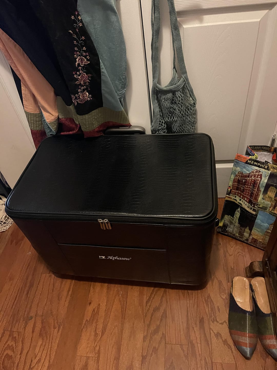 Customer photo review of 24in Wheeled Sewing Machine Hard Case - Black